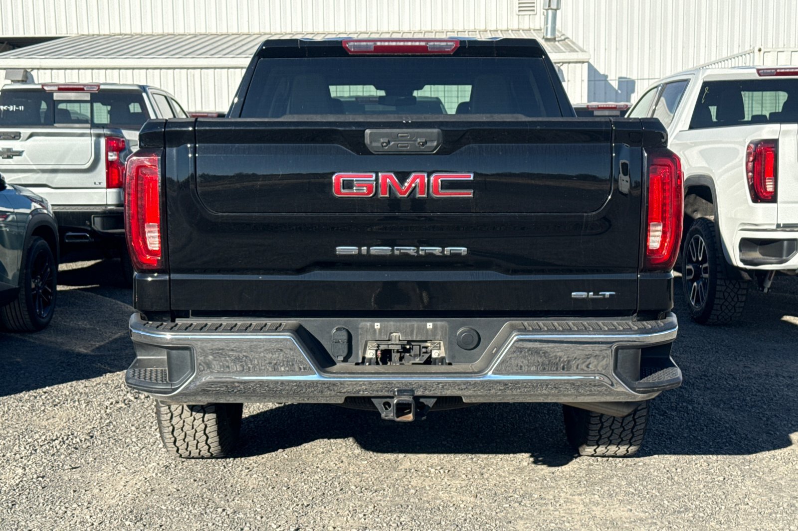 Used 2025 GMC Sierra 1500 SLT AWD/4WD image 5