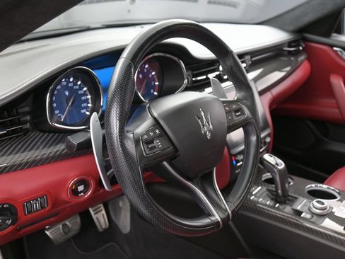 Used 2020 Maserati Quattroporte S GranSport Q4 AWD/4WD image 17