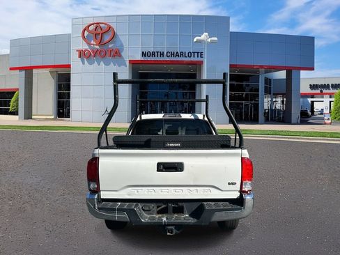 Used 2020 Toyota Tacoma SR5 RWD image 6