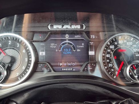 Used 2022 RAM 1500 Laramie AWD/4WD image 16