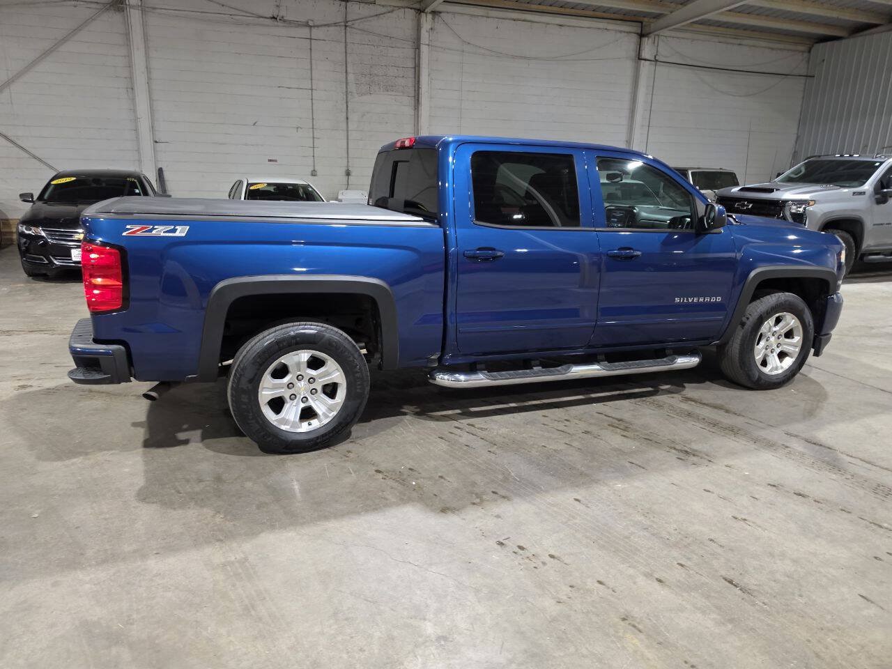 Used 2017 Chevrolet Silverado 1500 LT w/ All Star Edition AWD/4WD image 13