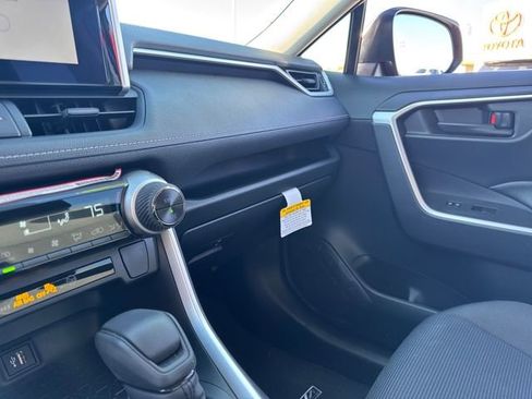Used 2025 Toyota RAV4 LE image 23