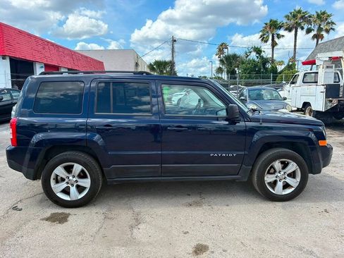 Used 2014 Jeep Patriot Latitude AWD/4WD image 8
