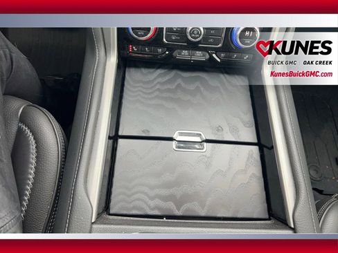Used 2021 GMC Yukon Denali image 30
