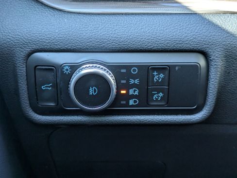 Used 2023 Ford Explorer Limited w/ Equipment Group 301A image 26