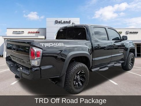 Used 2021 Toyota Tacoma TRD Off-Road w/ Technology Package AWD/4WD image 3