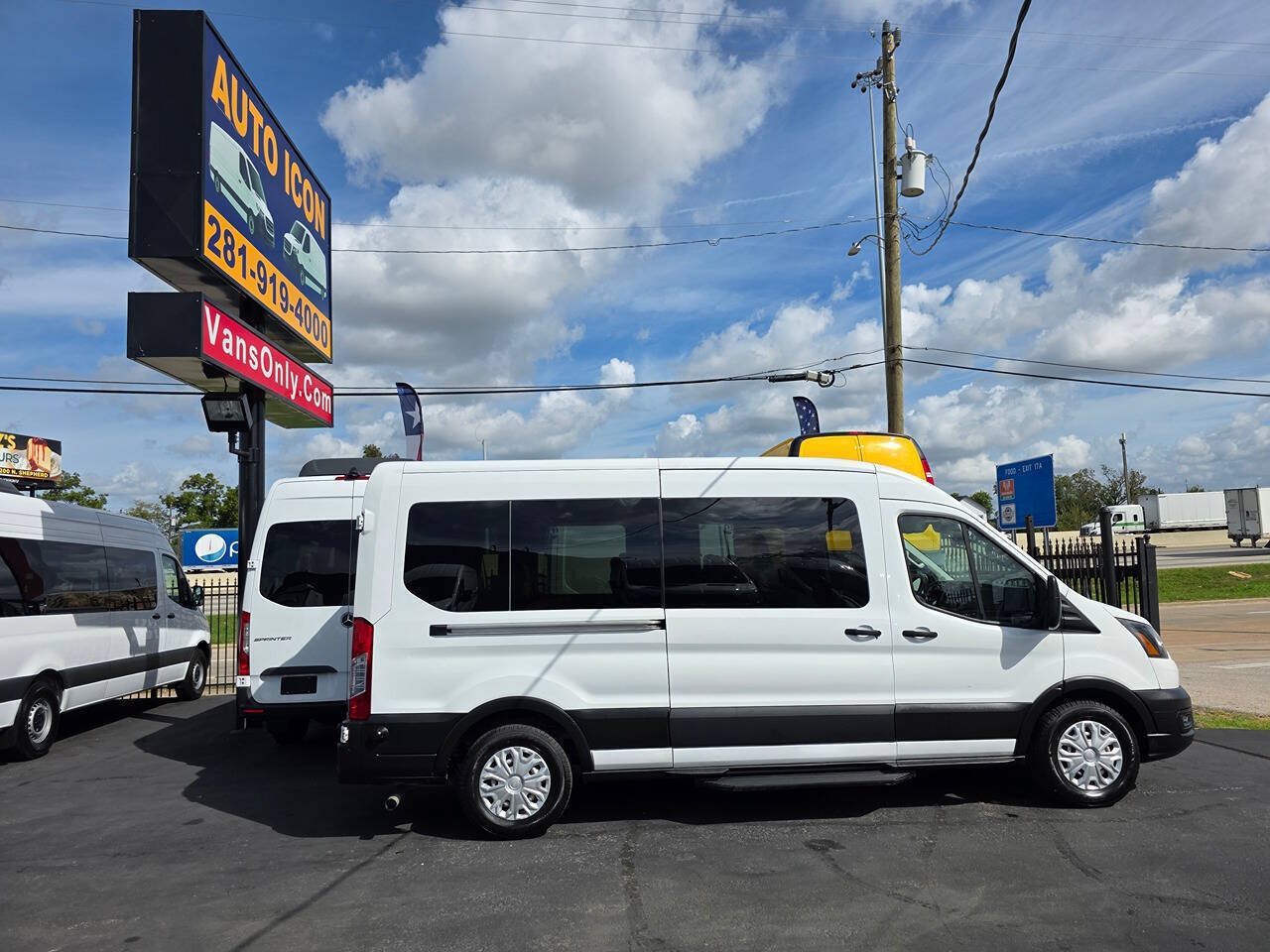 Used 2020 Ford Transit 350 XL RWD image 3
