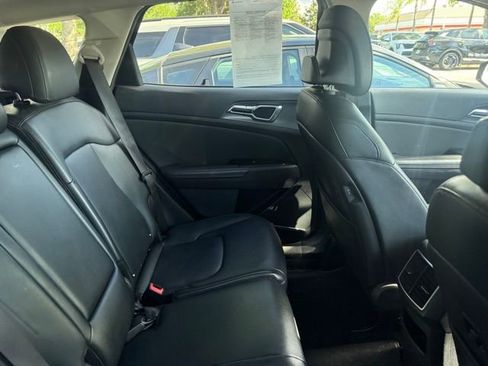 Certified 2023 Kia Sportage SX image 6