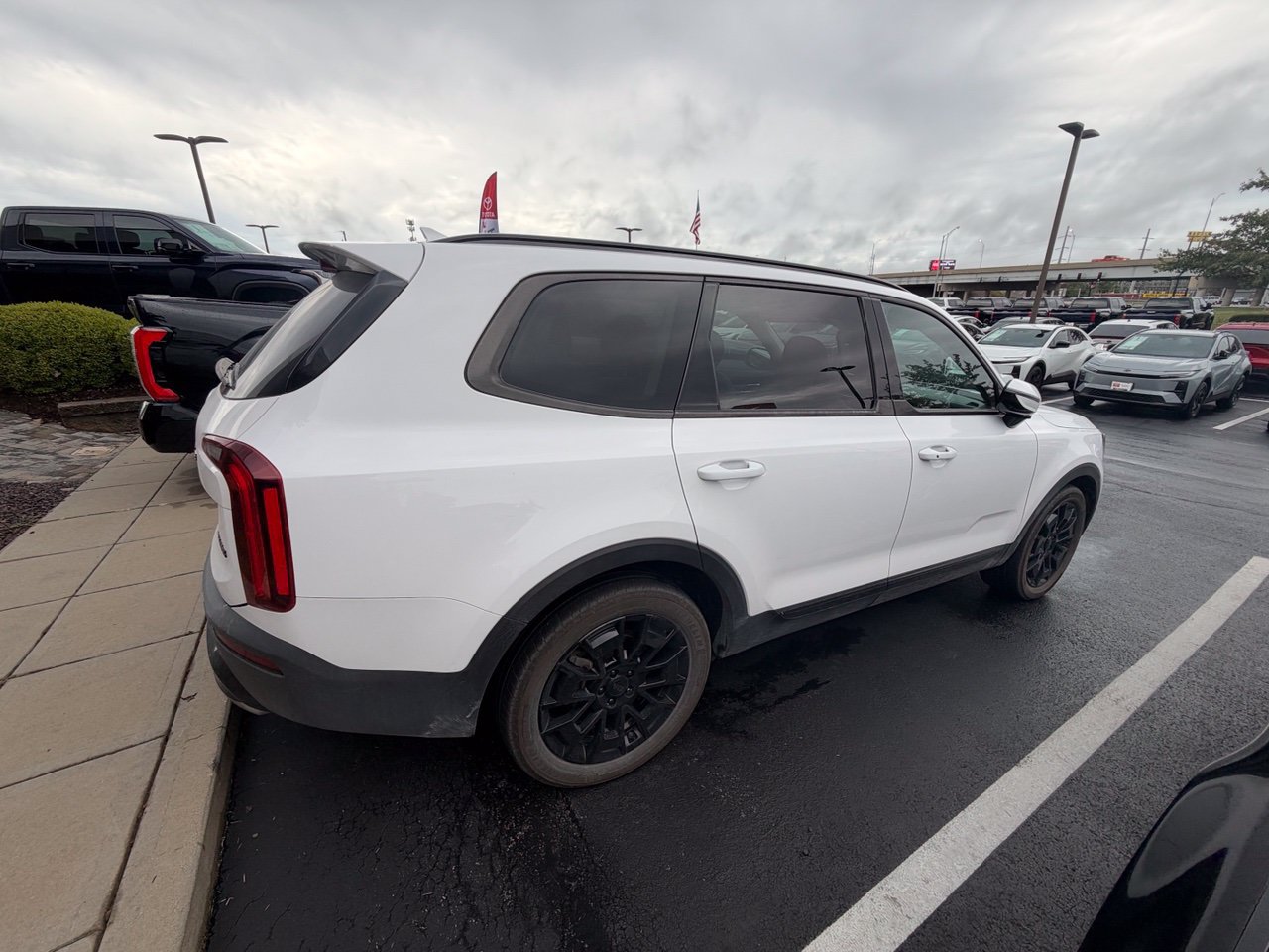 Used 2021 Kia Telluride SX w/ SX Prestige Package AWD/4WD image 5