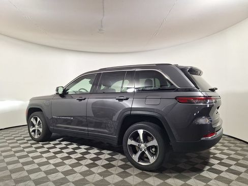 Used 2023 Jeep Grand Cherokee 4WD 4xe image 7