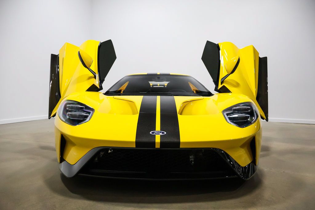 Used 2020 Ford GT Carbon Series RWD image 29