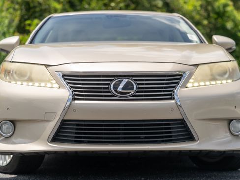 Used 2013 Lexus ES 350 w/ Luxury Pkg FWD image 36