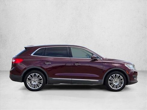 Used 2017 Lincoln MKX Reserve w/ Lincoln MKX Climate Package AWD/4WD image 4
