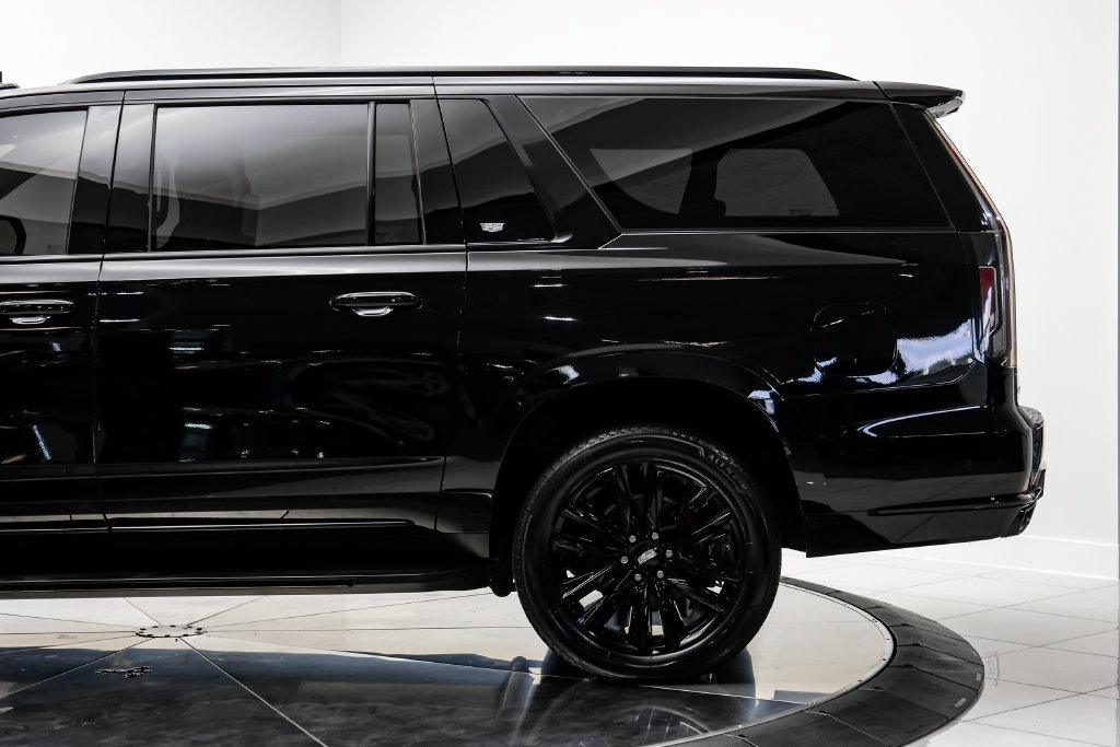 Used 2021 Cadillac Escalade ESV Sport AWD/4WD image 15