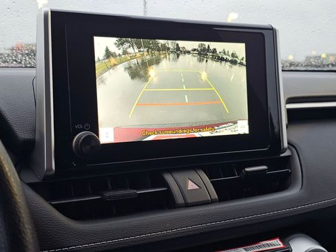 Used 2025 Toyota RAV4 LE image 25