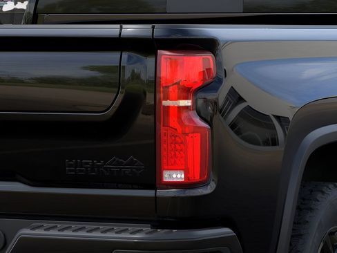 Used 2026 Chevrolet Silverado 2500 High Country w/ Midnight Edition AWD/4WD image 11