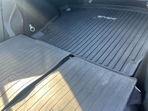 Used 2018 Toyota Prius Four w/ Advanced Technology Package image 13