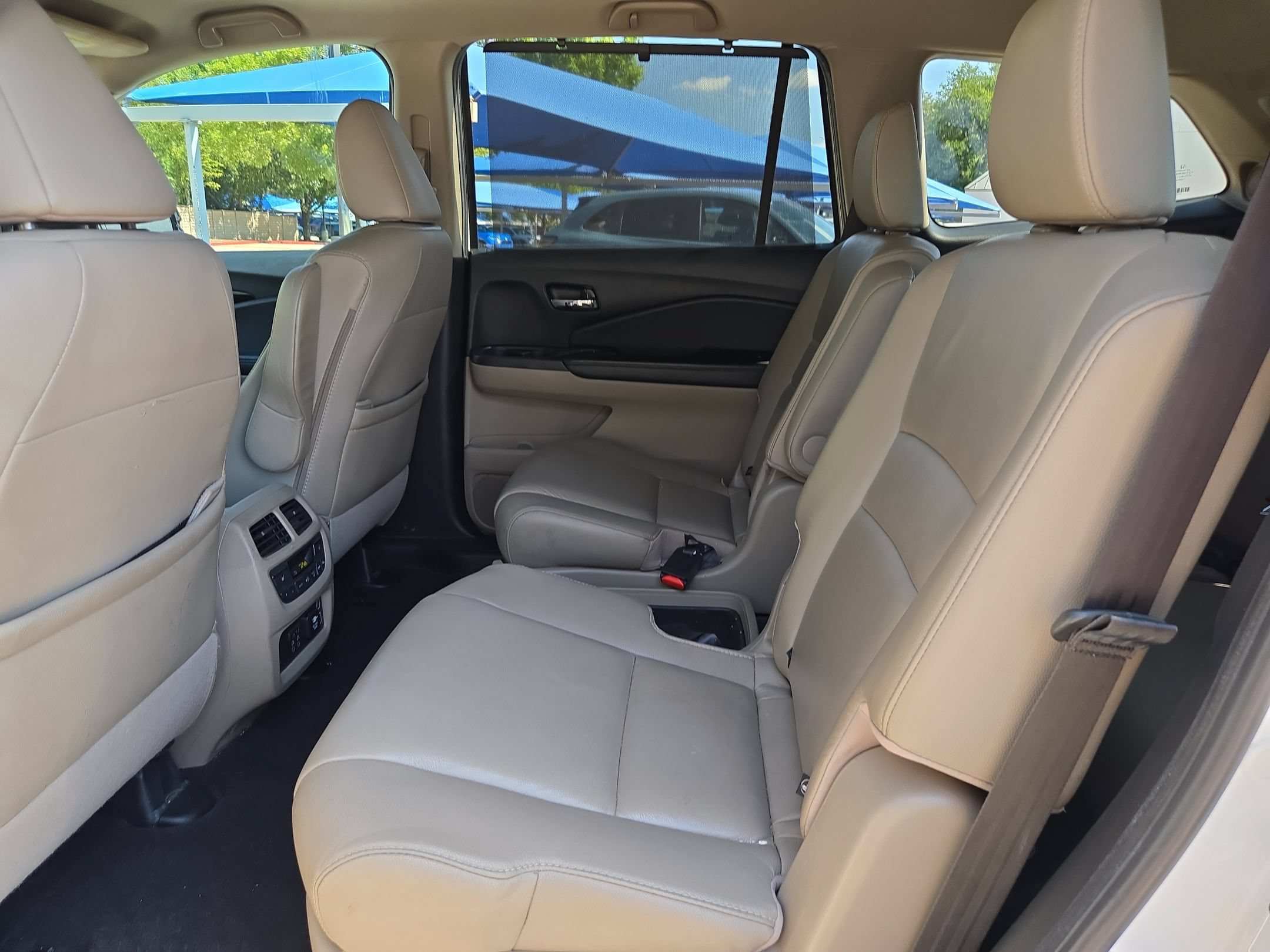 Used 2021 Honda Pilot Touring image 15
