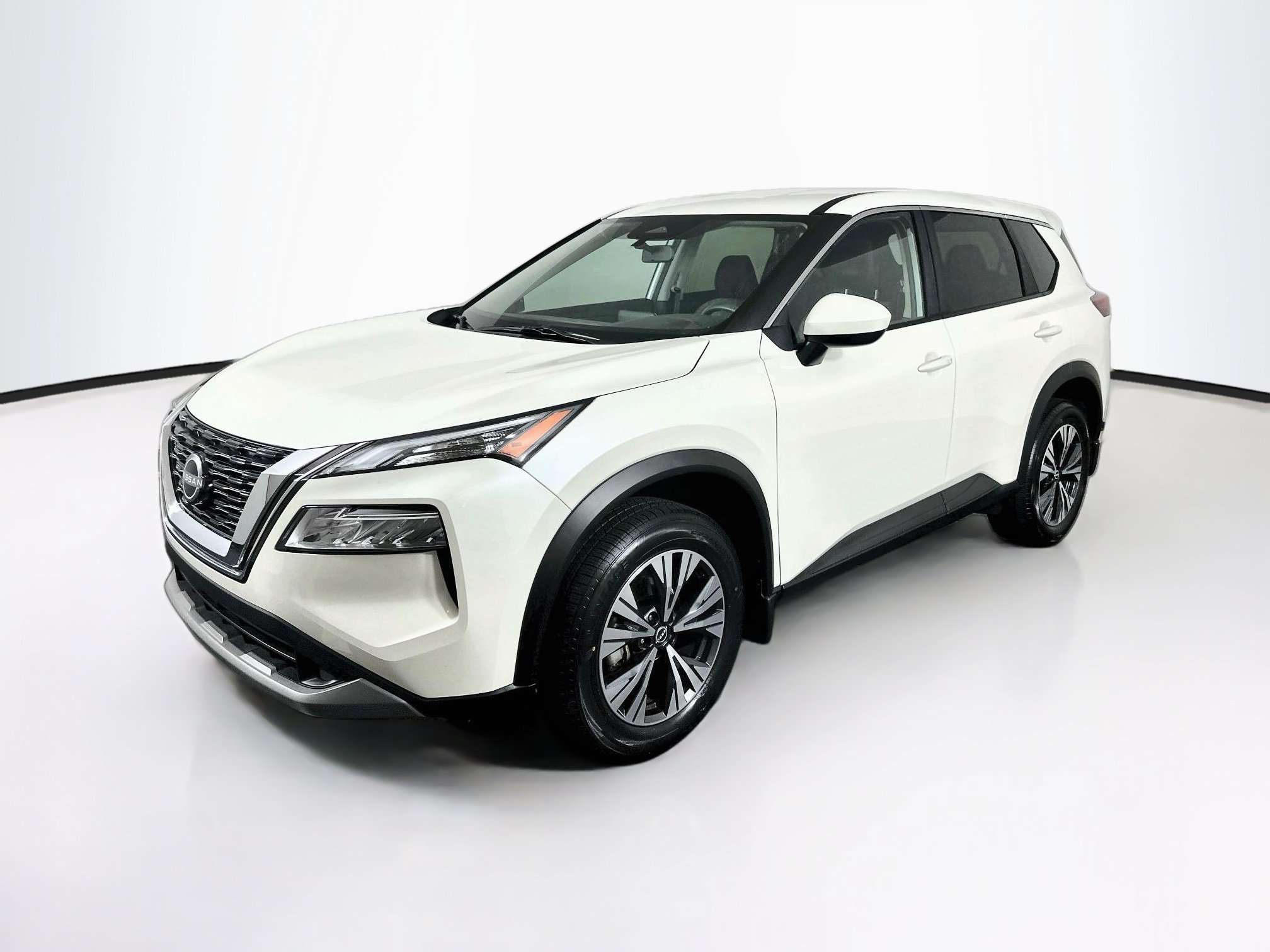 Used 2023 Nissan Rogue SV FWD image 3