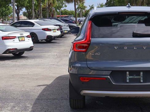 Used 2023 Volvo XC40 B5 Plus w/ Driver Assist Package AWD/4WD image 16
