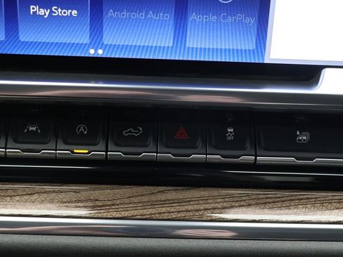 Used 2024 Chevrolet Silverado 1500 LT image 23