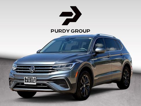Certified 2024 Volkswagen Tiguan SE image 4