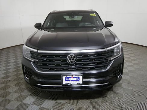 Used 2024 Volkswagen Atlas Cross Sport SEL R-Line image 8