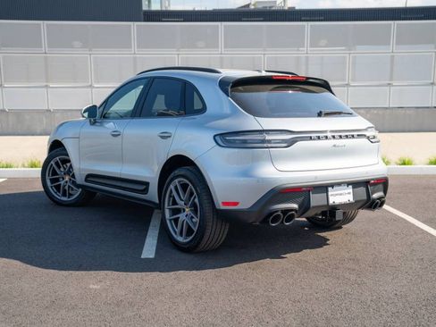 New 2026 Porsche Macan AWD/4WD image 3