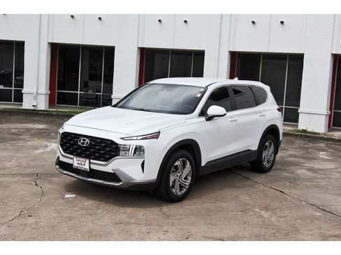 Used 2023 Hyundai Santa Fe SE FWD image 3