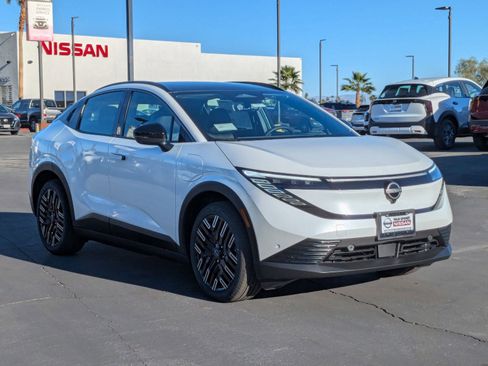 New 2026 Nissan Leaf Platinum+ image 6