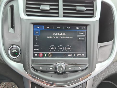 Used 2020 Chevrolet Sonic LT w/ Convenience Package image 20