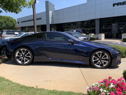 Used 2018 Lexus LC 500 Coupe w/ Sport Package RWD image 11