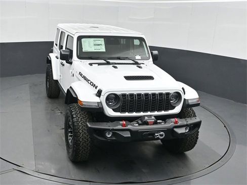 New 2026 Jeep Wrangler Unlimited Rubicon w/ Steel Bumper Group image 36