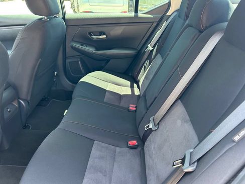 Used 2024 Nissan Sentra SR FWD image 15