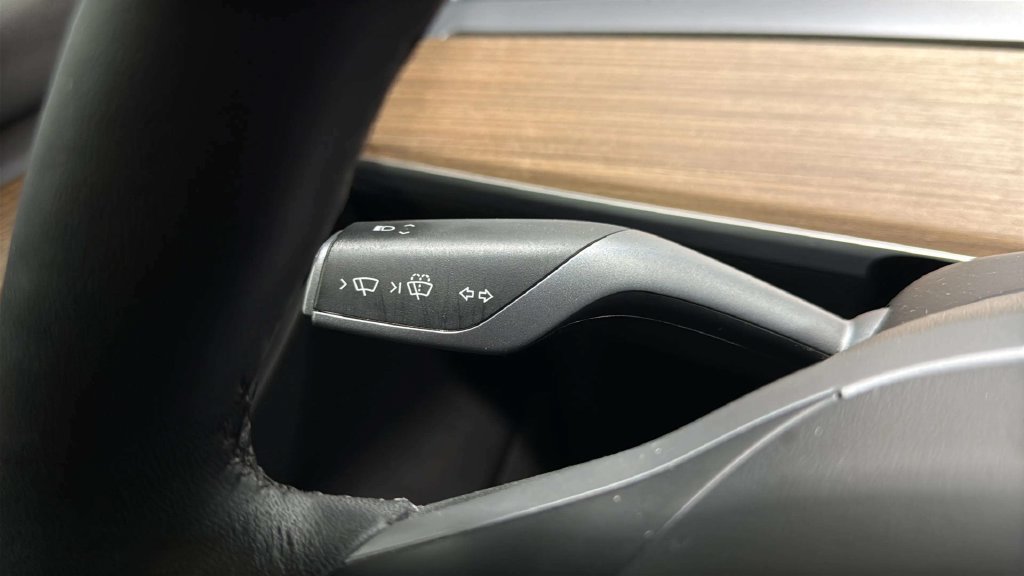 Used 2023 Tesla Model 3 Standard Range RWD image 33
