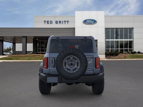 New 2025 Ford Bronco Outer Banks w/ Sasquatch Package AWD/4WD image 6