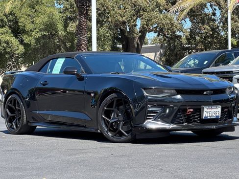 Used 2017 Chevrolet Camaro SS RWD image 9