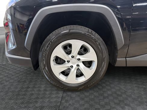 Used 2020 Toyota RAV4 LE w/ All Weather Liner Package AWD/4WD image 15