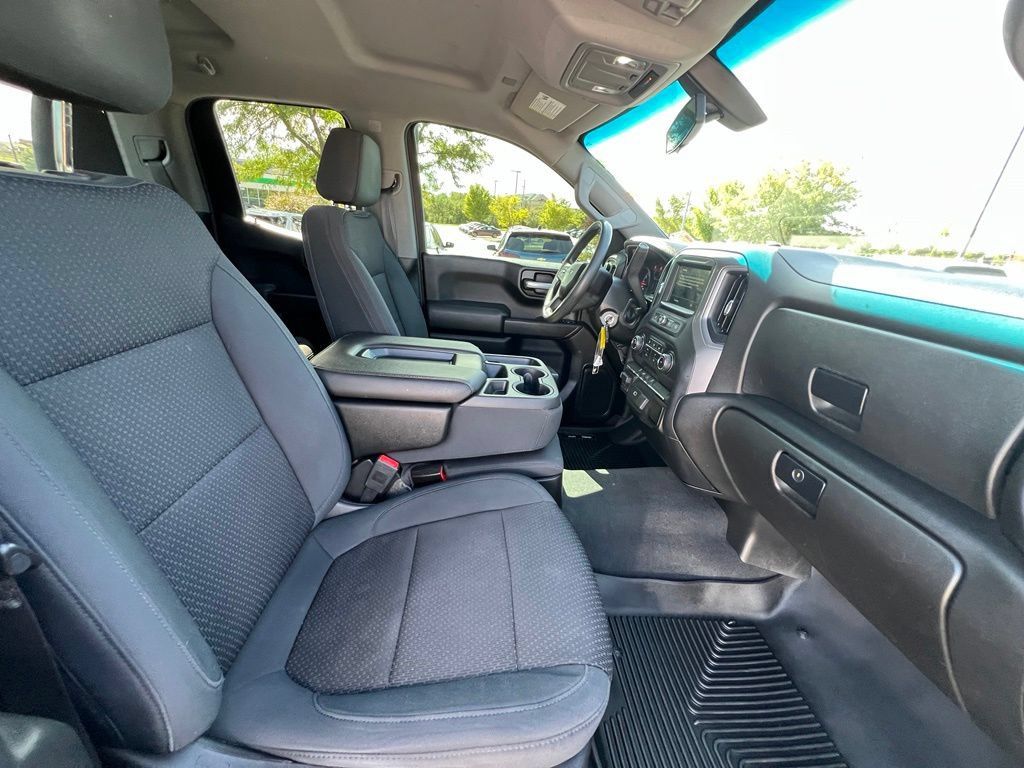 Used 2019 Chevrolet Silverado 1500 Custom Trail Boss w/ Custom Convenience Package AWD/4WD image 28