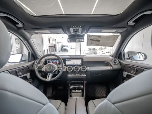 Certified 2026 Mercedes-Benz GLB 250 4MATIC image 27