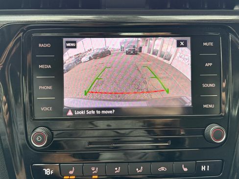 Used 2020 Volkswagen Passat 2.0T R-Line image 14