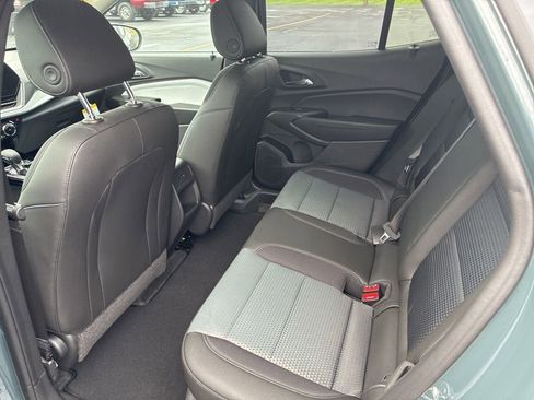 New 2026 Chevrolet Trax LT w/ LT Convenience Package FWD image 24