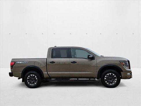 Used 2024 Nissan Titan PRO-4X w/ Pro-4x Convenience Package image 4