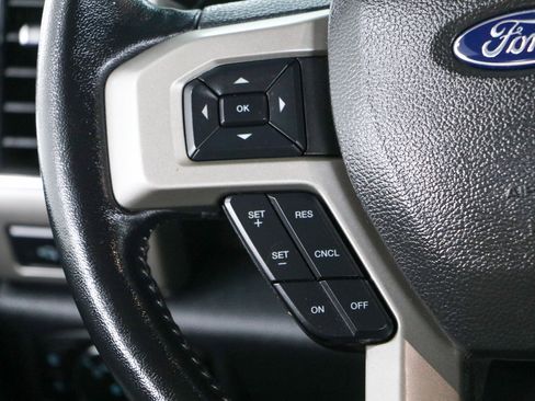Used 2022 Ford F250 Lariat w/ Lariat Value Package AWD/4WD image 14
