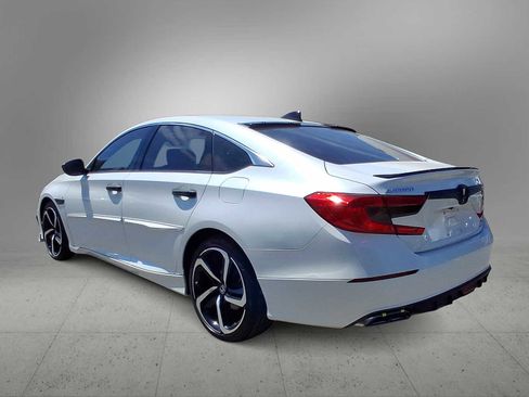Used 2022 Honda Accord Sport image 6