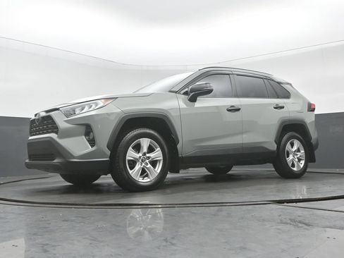 Used 2020 Toyota RAV4 XLE w/ Convenience Package AWD/4WD image 10