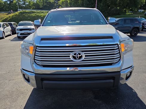 Used 2016 Toyota Tundra Limited w/ Limited Premium Package AWD/4WD image 9