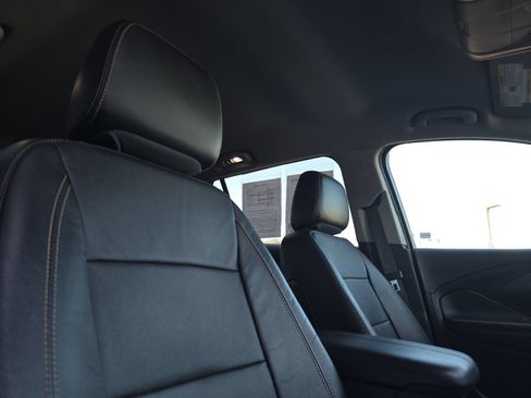 Used 2020 GMC Terrain SLT AWD/4WD image 18
