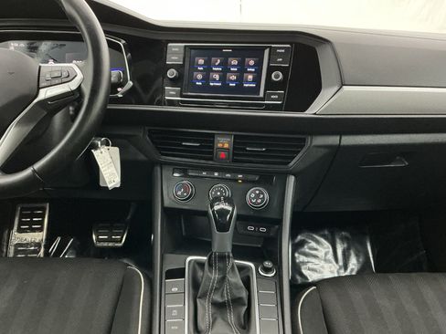 Used 2023 Volkswagen Jetta Sport FWD image 29