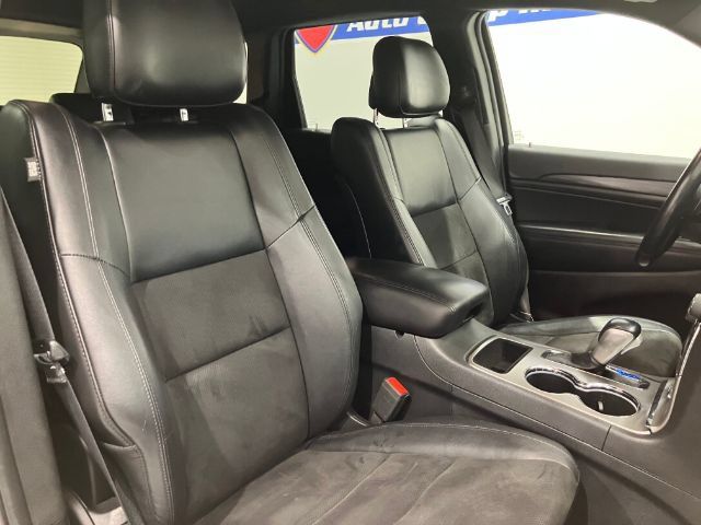 Used 2020 Jeep Grand Cherokee Altitude AWD/4WD image 43